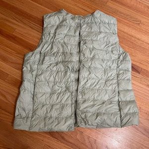 Uniqlo ultra lightweight vest